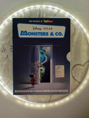 Monsters deluxe dvd - e,